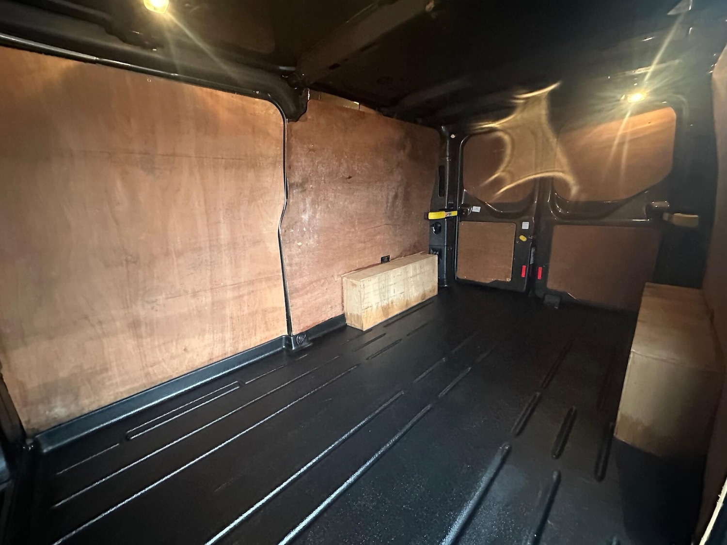 Used Ford Transit Custom 2017 for sale - 76994165: Photo 17