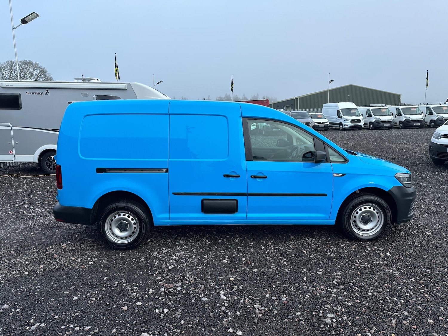 Used Volkswagen Caddy Maxi 2017 for sale - 77909278: Photo 9