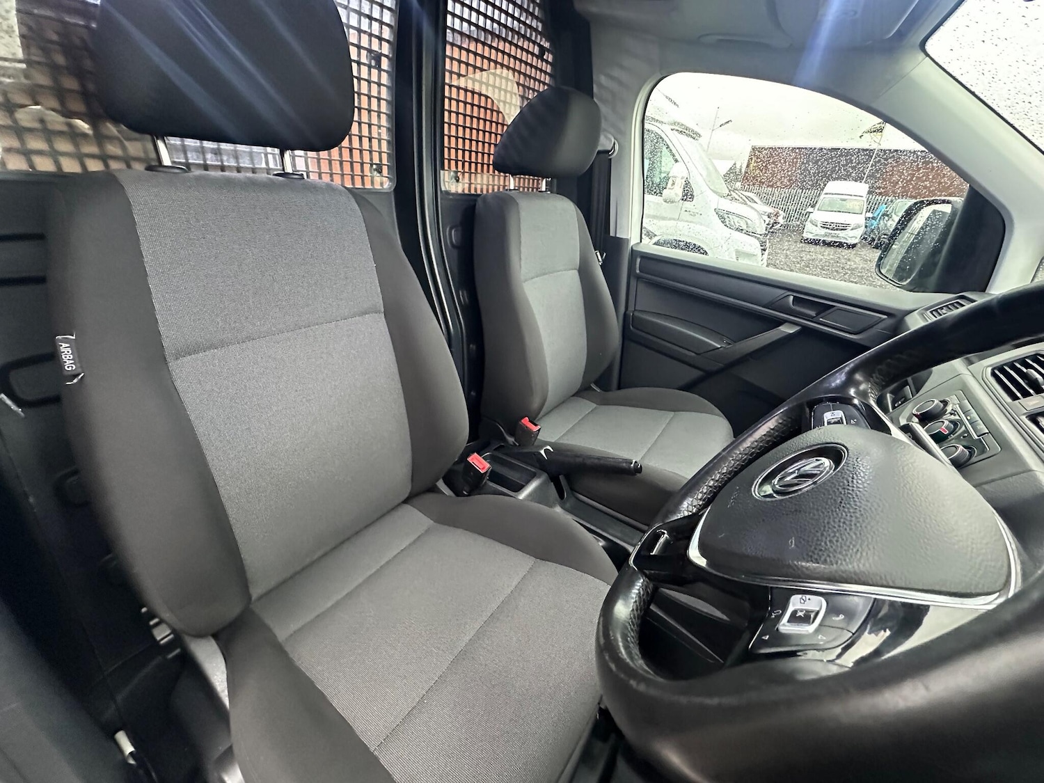 Used Volkswagen Caddy 2017 for sale - 77495877: Photo 14