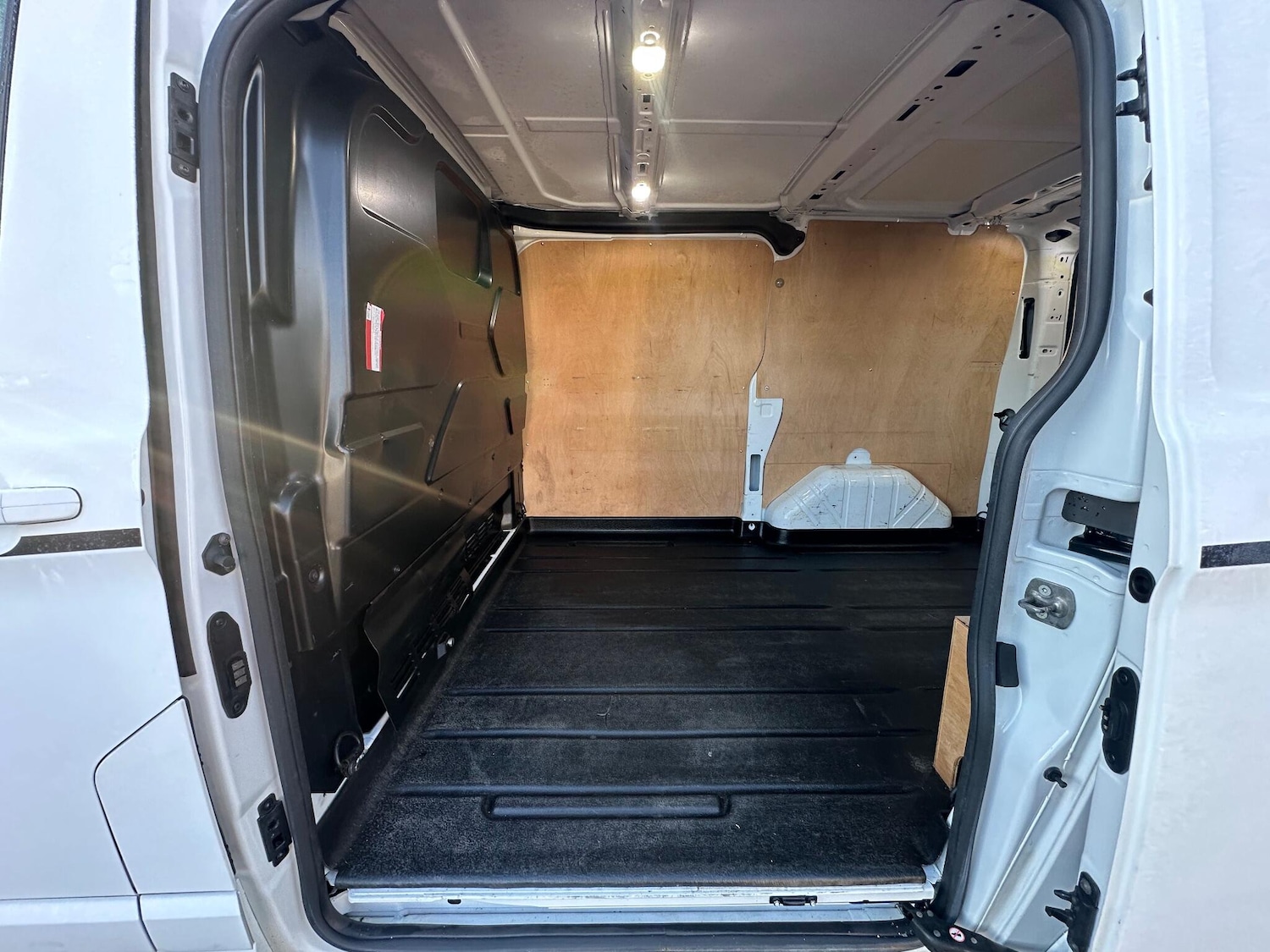 Used Ford Transit Custom 2022 for sale - 77191296: Photo 16