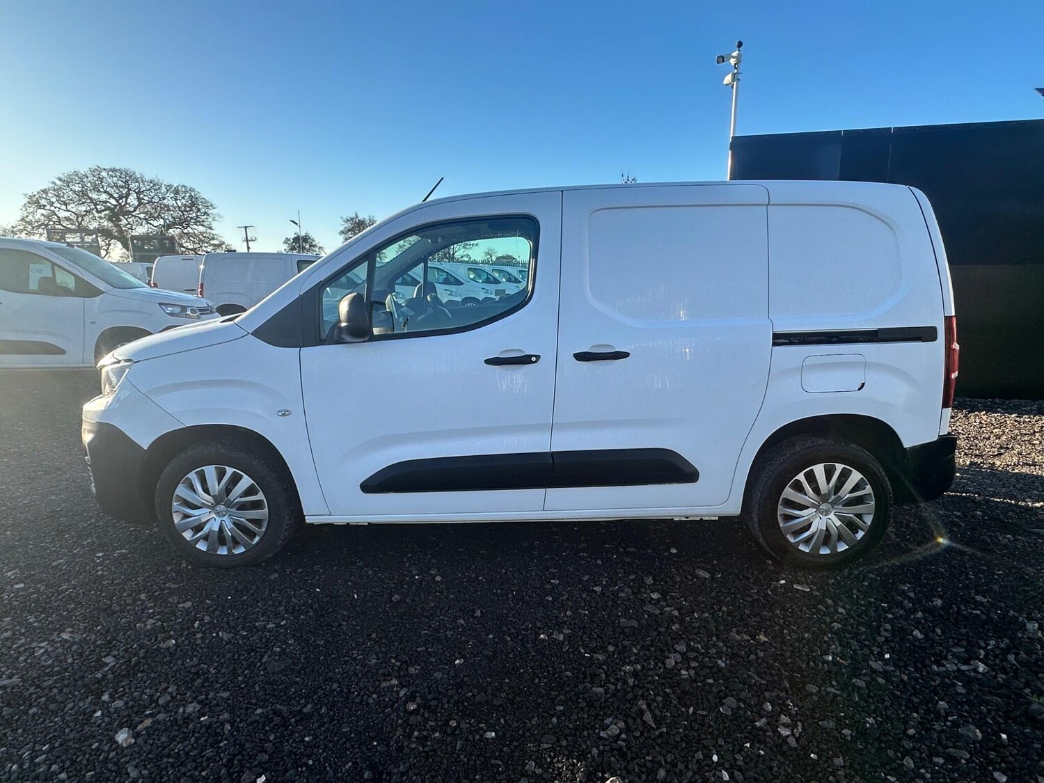 Used Peugeot Partner 2019 for sale - 76992321: Photo 6