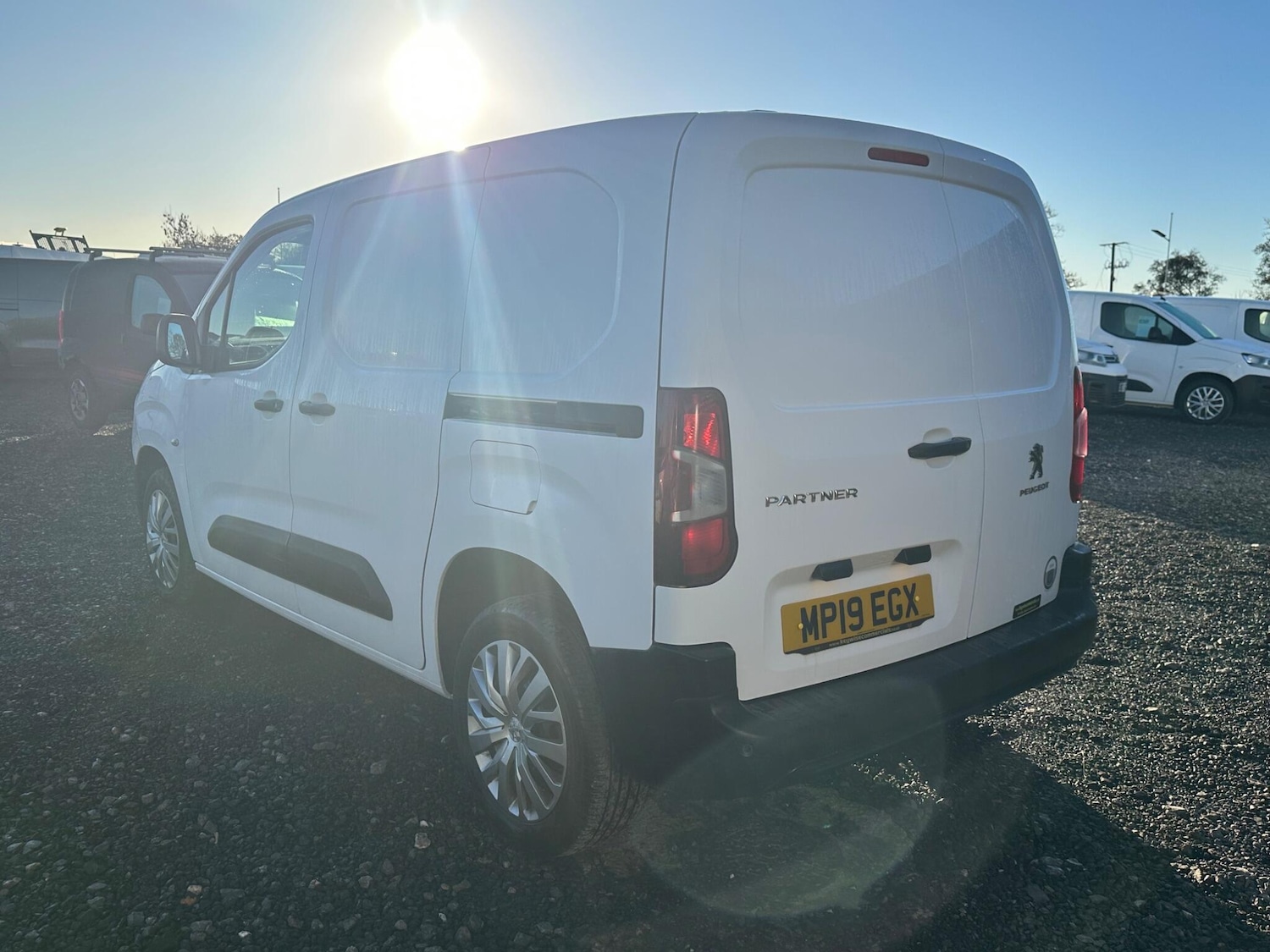 Used Peugeot Partner 2019 for sale - 76992321: Photo 7