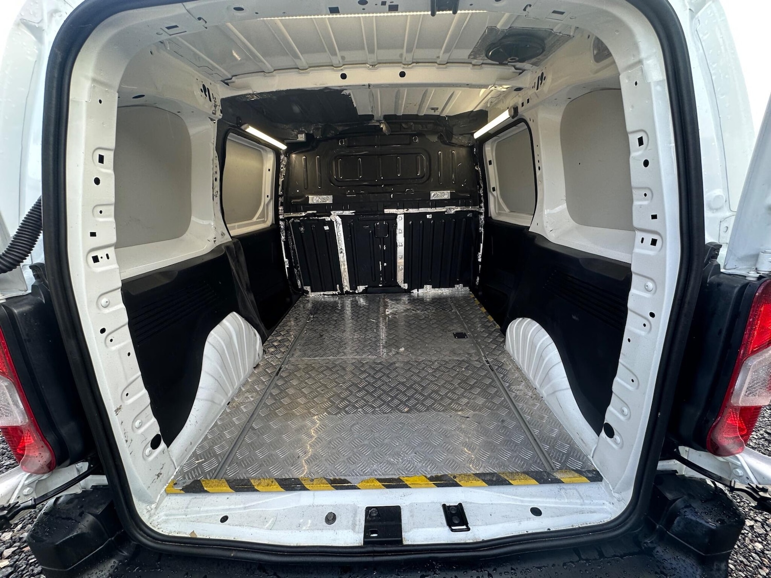 Used Peugeot Partner 2021 for sale - 76991464: Photo 17