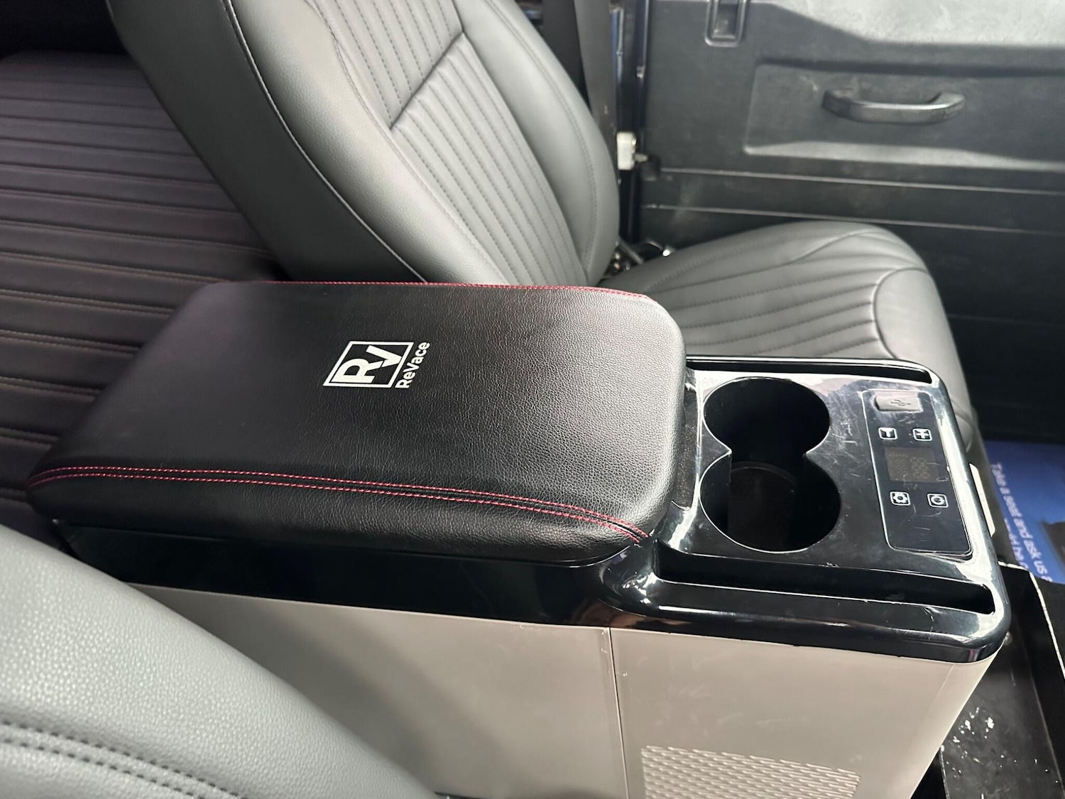 Used Land Rover Defender 110 2008 for sale - 76424414: Photo 28