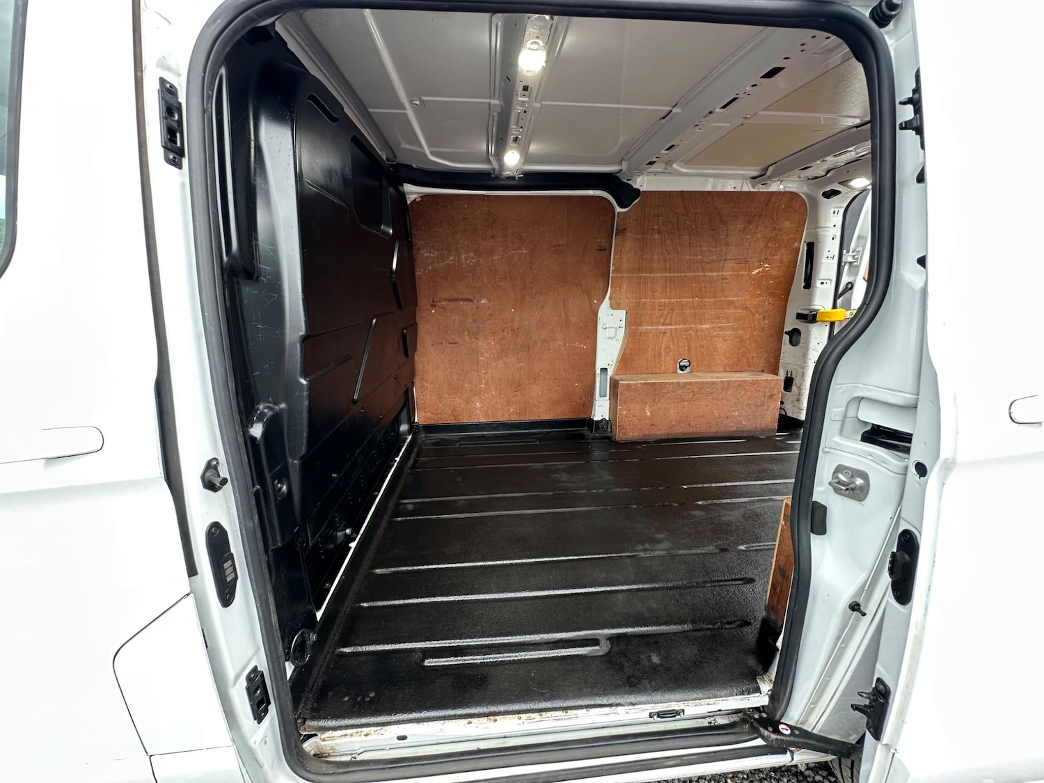 Vehicle 28