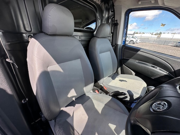 Used Vauxhall Combo 2017 for sale - 75708775: Photo 14