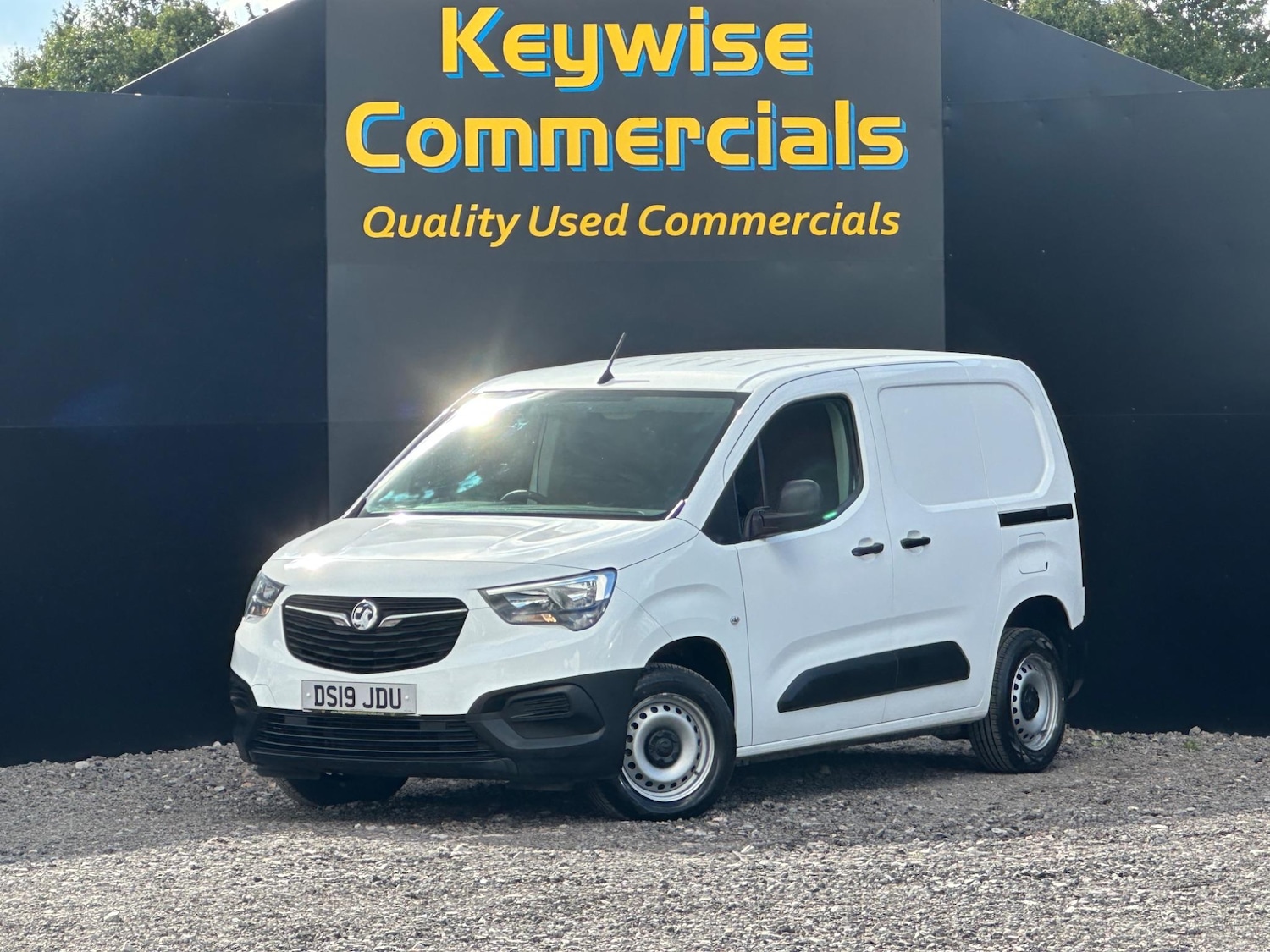 Used Vauxhall Combo 2019 for sale - 76456814: Photo 1
