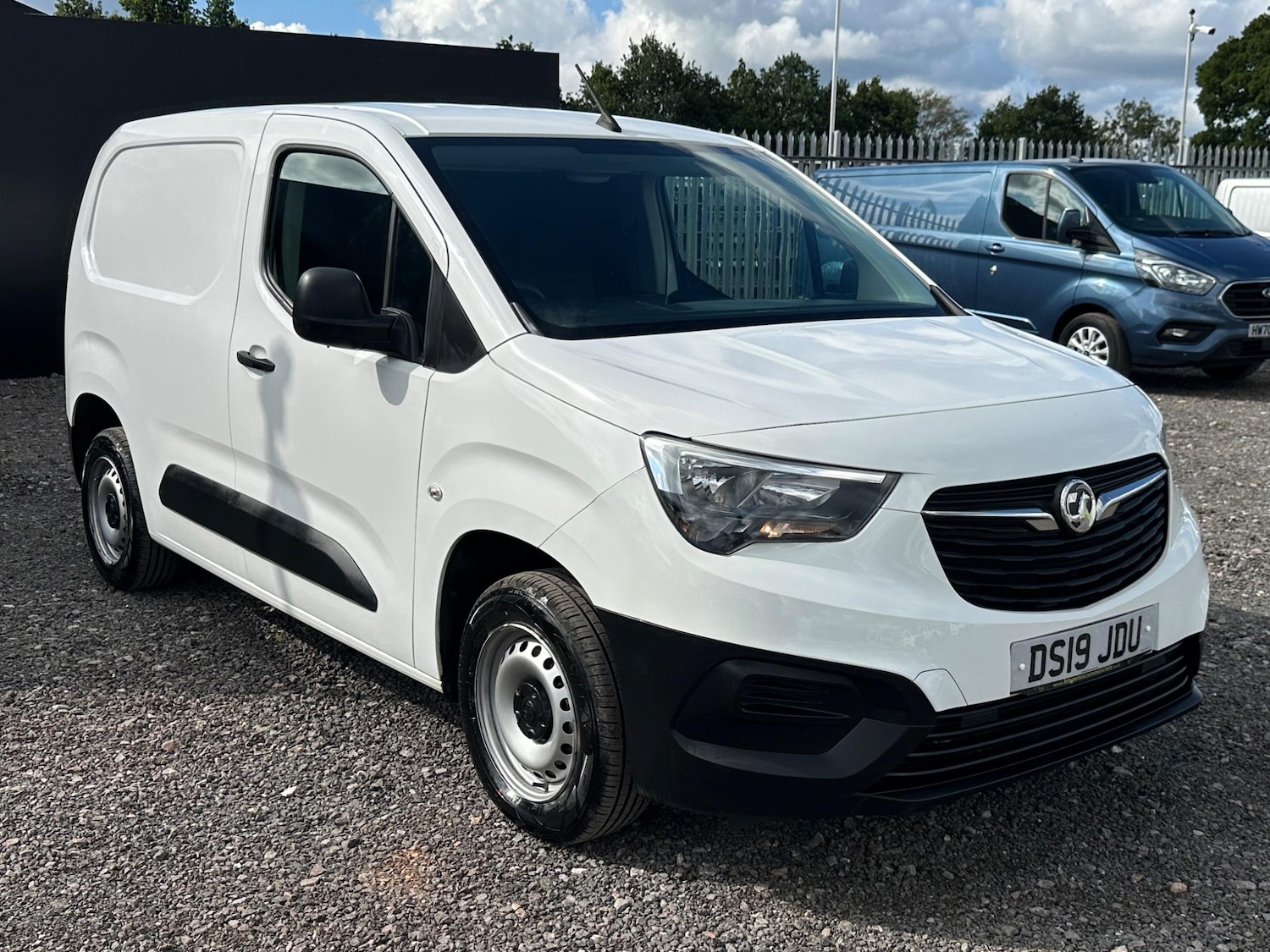 Used Vauxhall Combo 2019 for sale - 76456814: Photo 11