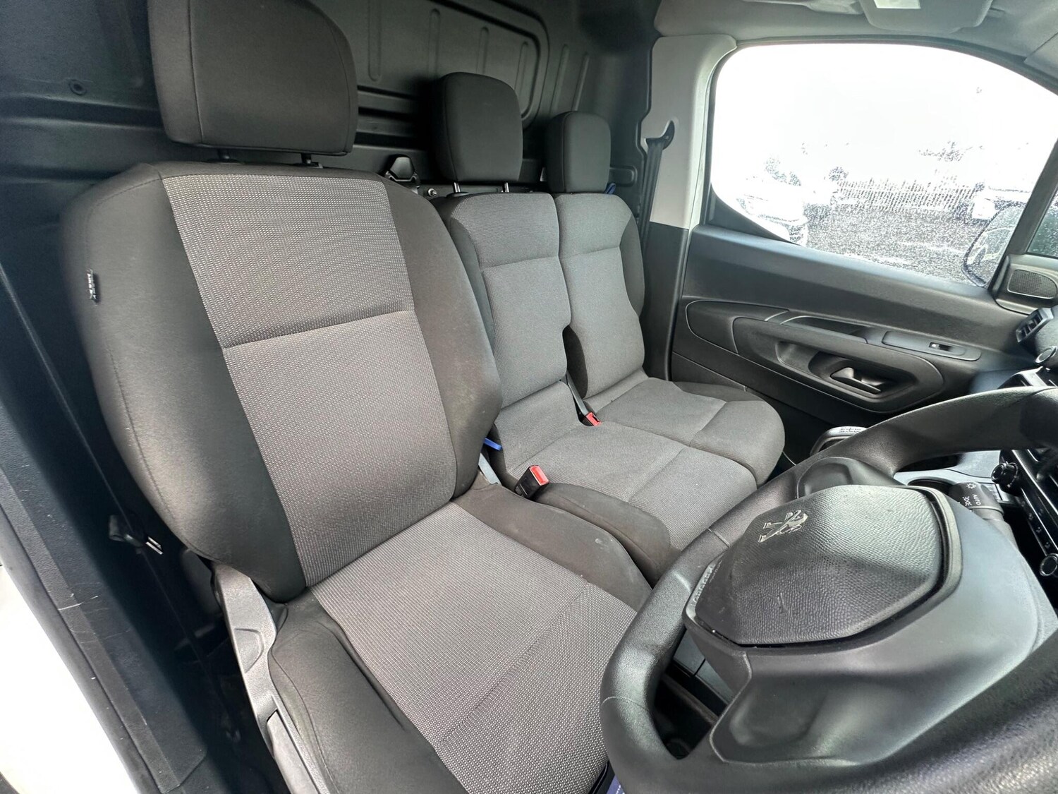 Used Peugeot Partner 2021 for sale - 76337895: Photo 14