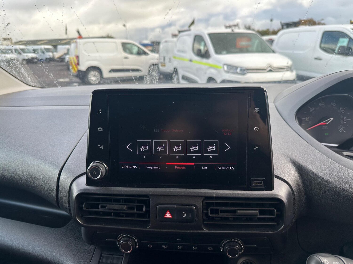 Used Peugeot Partner 2021 for sale - 76337895: Photo 23