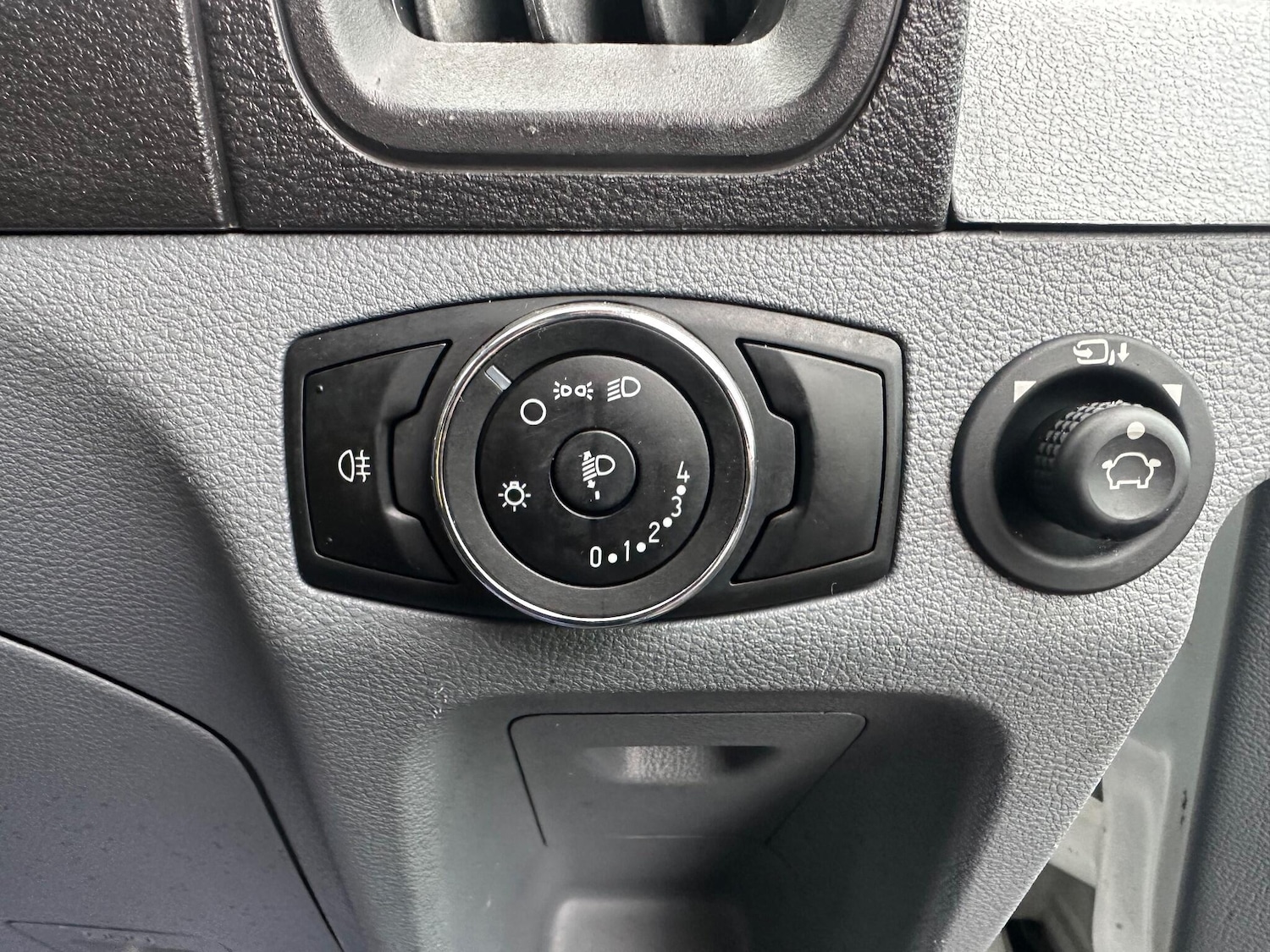 Used Ford Transit 2017 for sale - 77597634: Photo 30