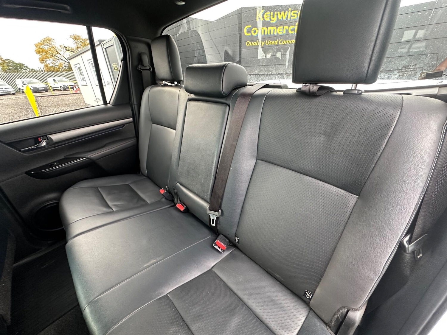 Used Toyota Hilux 2022 for sale - 76423185: Photo 18