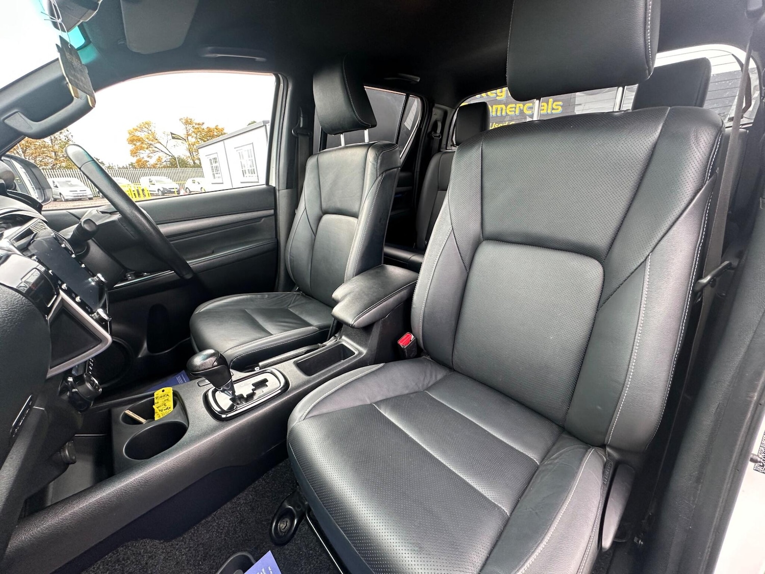 Used Toyota Hilux 2022 for sale - 76423185: Photo 21