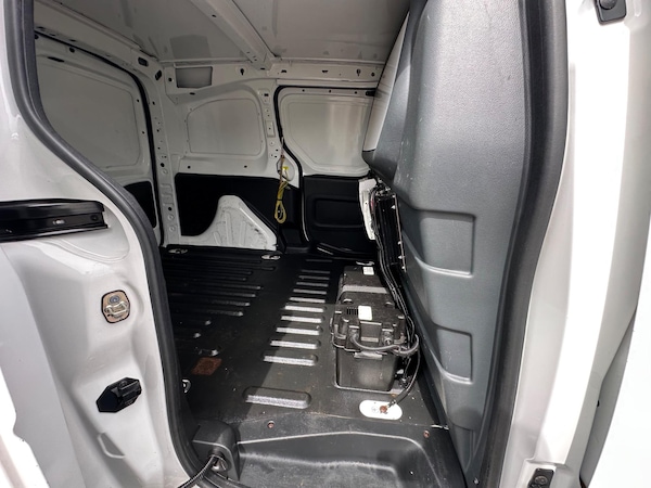 Used Peugeot Partner 2018 for sale - 75268476: Photo 26