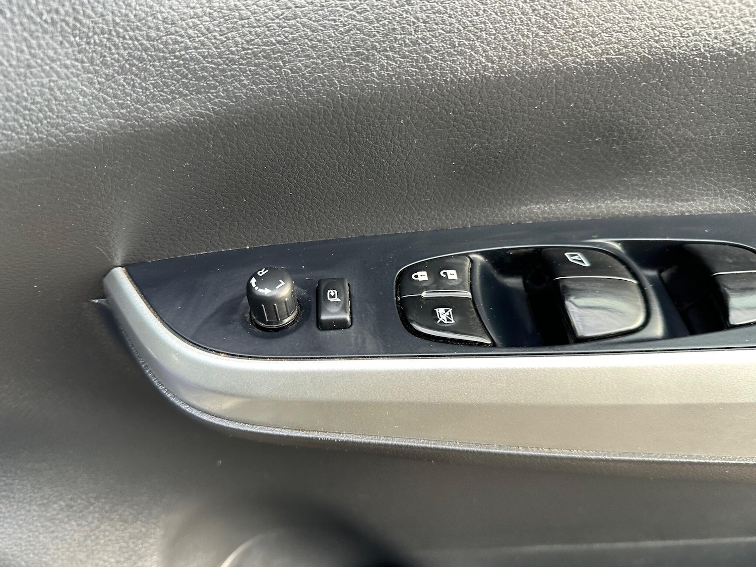 Used Nissan Navara 2019 for sale - 77695963: Photo 27