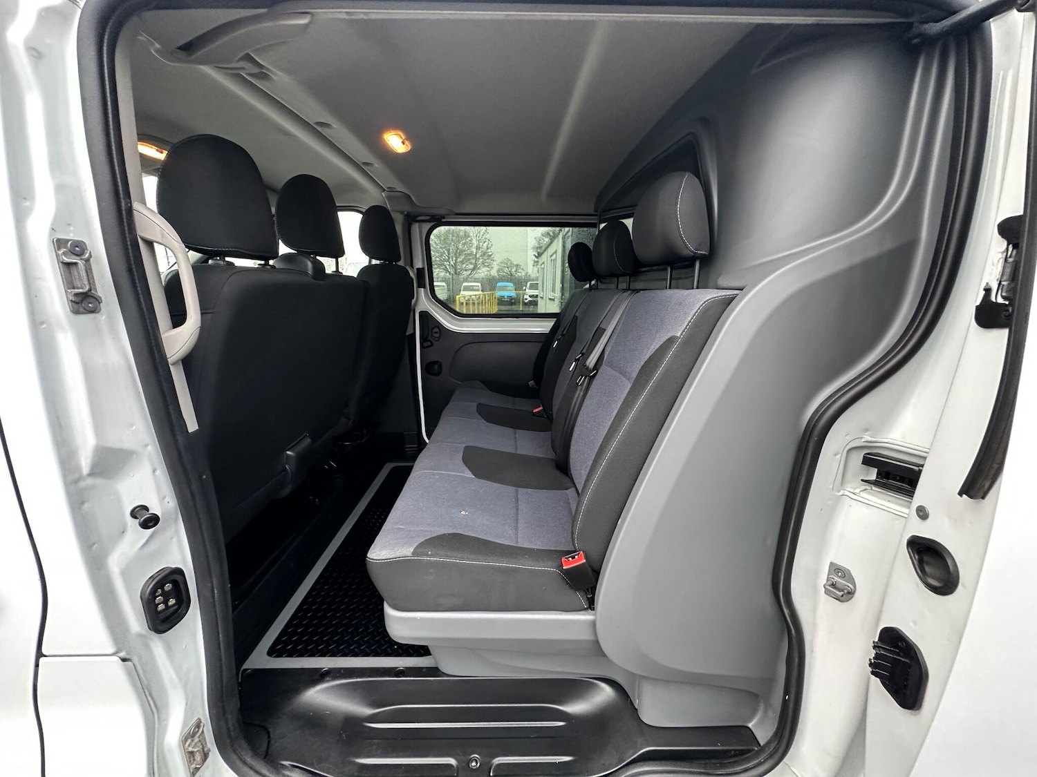 Used Vauxhall Vivaro 2017 for sale - 77279346: Photo 18