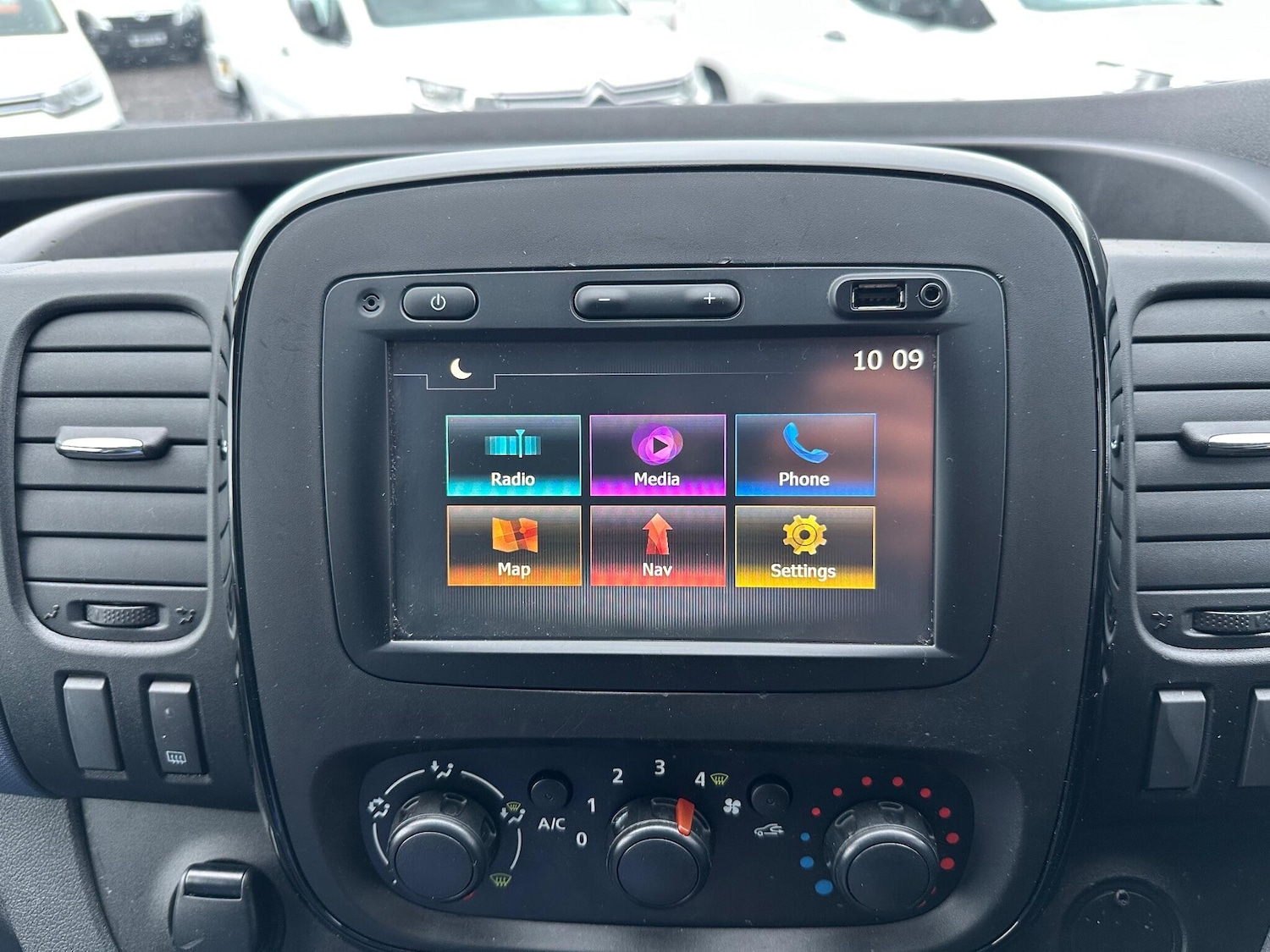 Used Vauxhall Vivaro 2017 for sale - 77279346: Photo 24