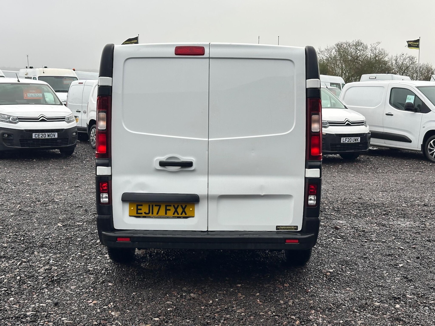Used Vauxhall Vivaro 2017 for sale - 77279346: Photo 7