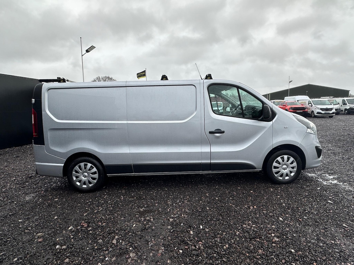 Used Vauxhall Vivaro for sale - 77266568: Photo 10
