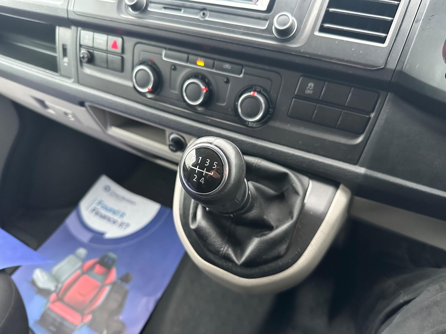 Used Volkswagen Transporter 2019 for sale - 76990781: Photo 24