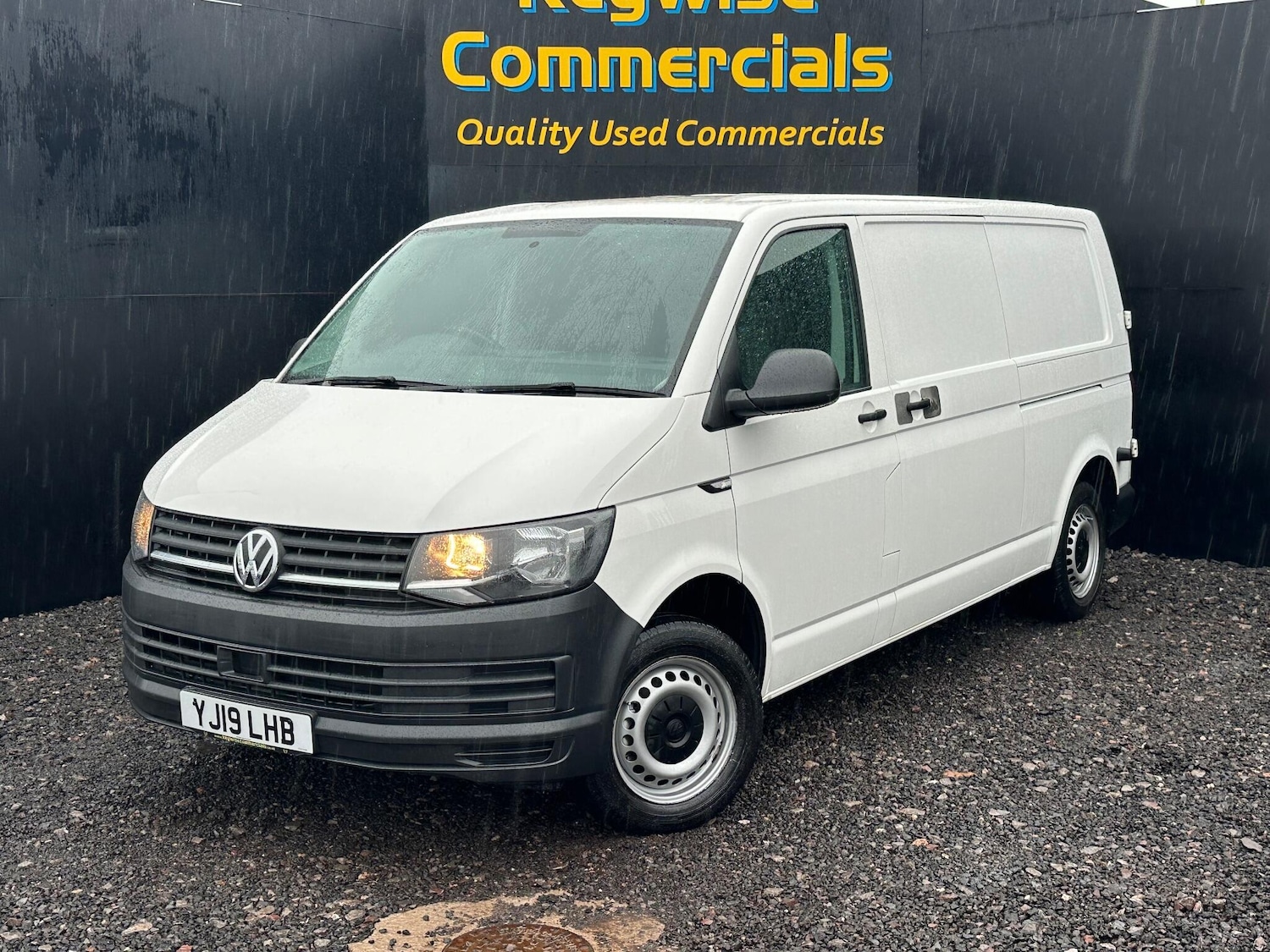 Used Volkswagen Transporter 2019 for sale - 76990781: Photo 3