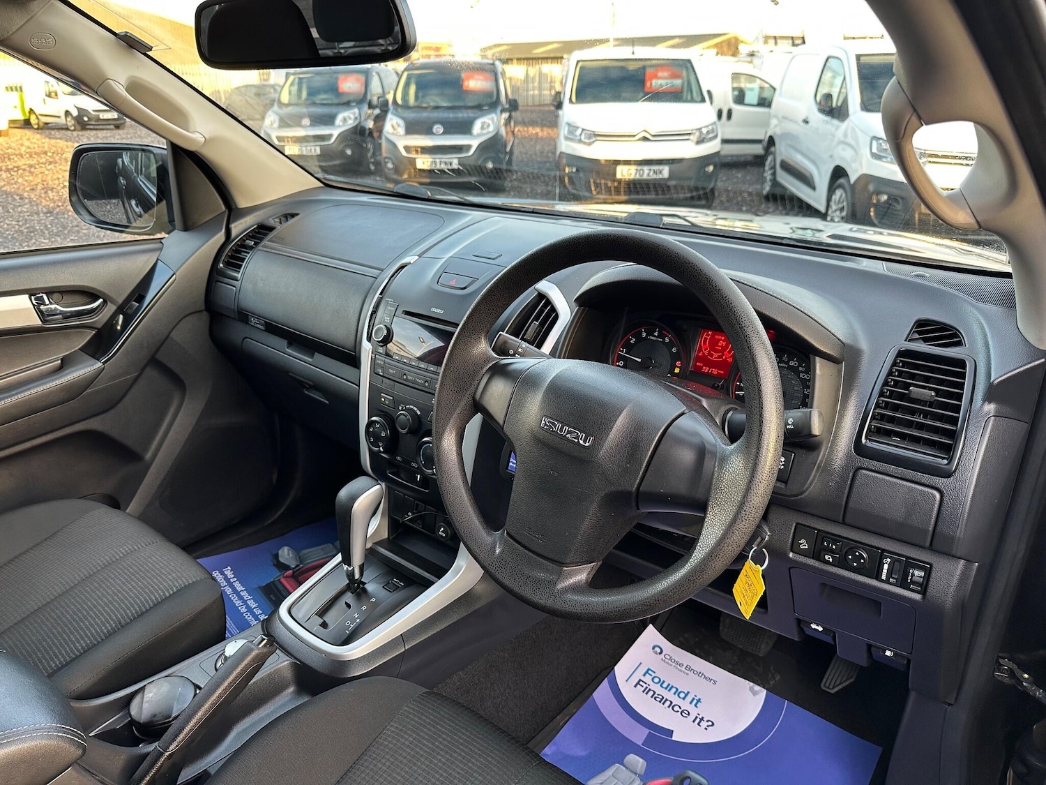 Used Isuzu D-Max 2019 for sale - 76964839: Photo 12