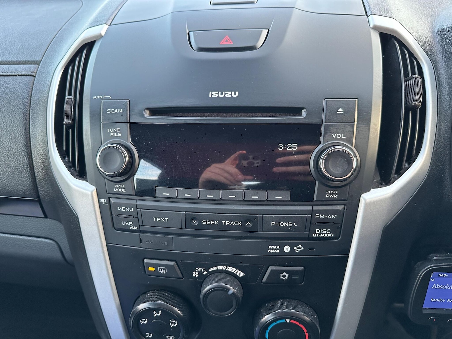 Used Isuzu D-Max 2019 for sale - 76964839: Photo 23