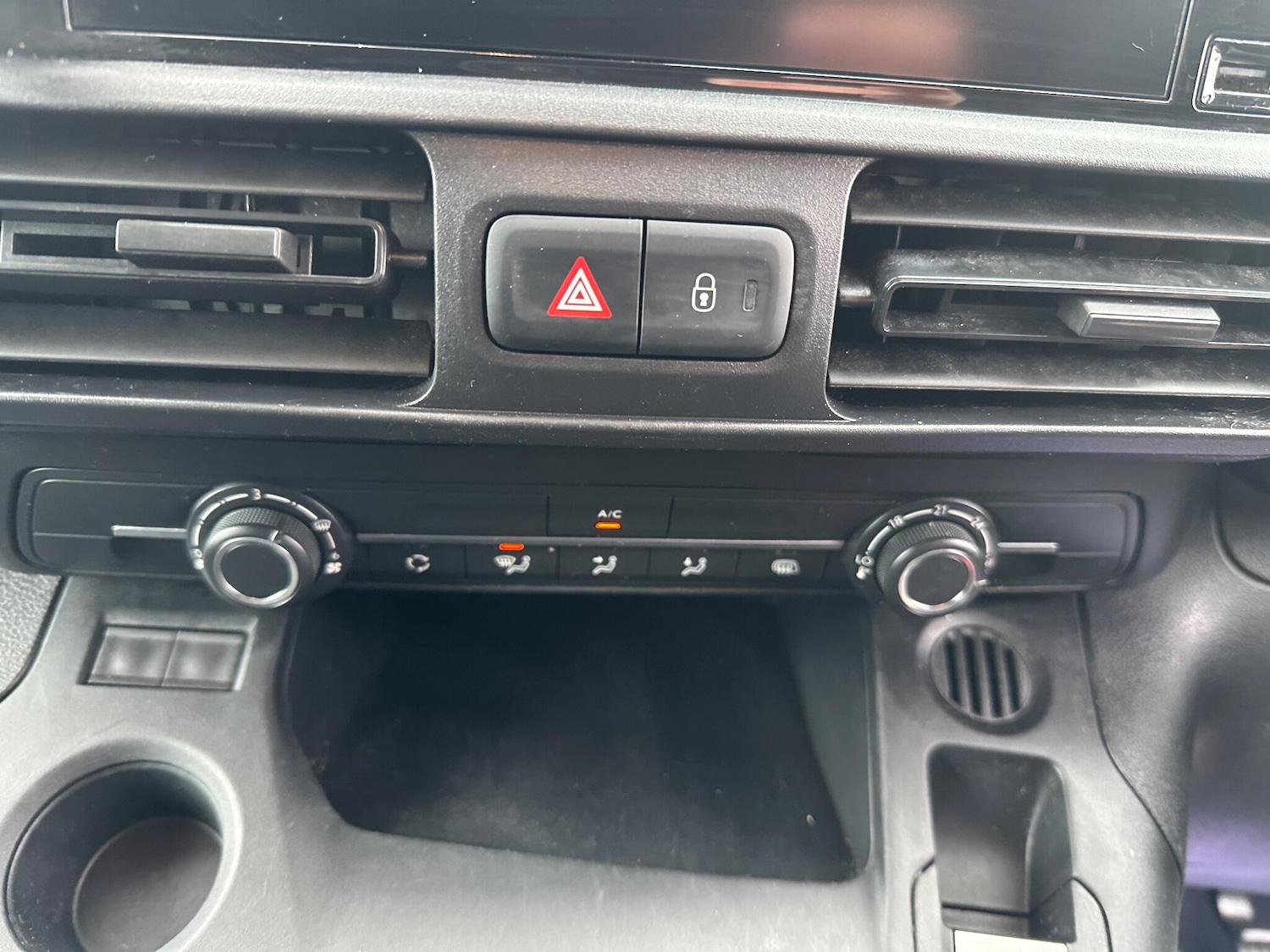 Used Citroen Berlingo 2021 for sale - 77386627: Photo 30