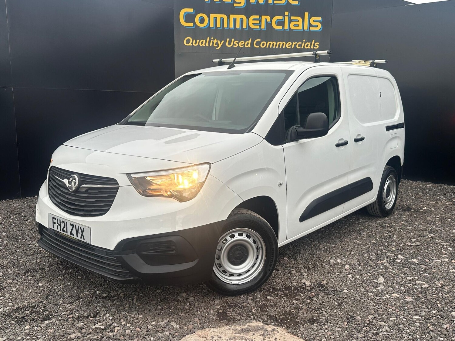 Used Vauxhall Combo for sale - 77823740: Photo 3