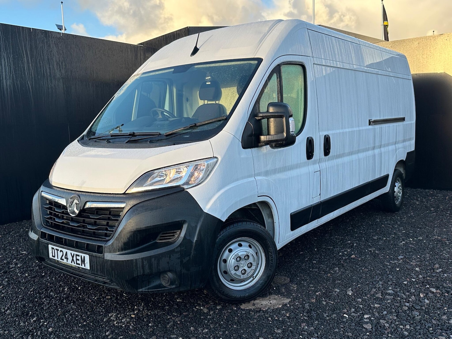 Used Vauxhall Movano 2024 for sale - 77015947: Photo 3