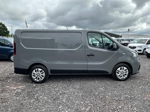 Used Nissan NV300 2017 for sale - 75363695: Photo 10