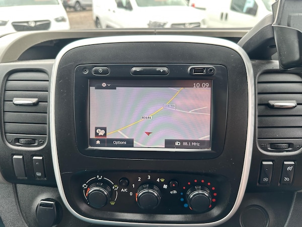 Used Nissan NV300 2017 for sale - 75363695: Photo 25