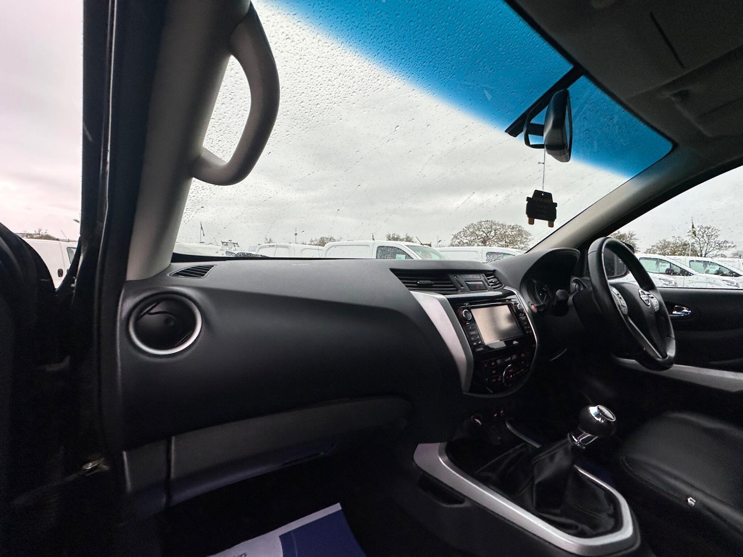 Used Nissan Navara 2018 for sale - 76585092: Photo 24