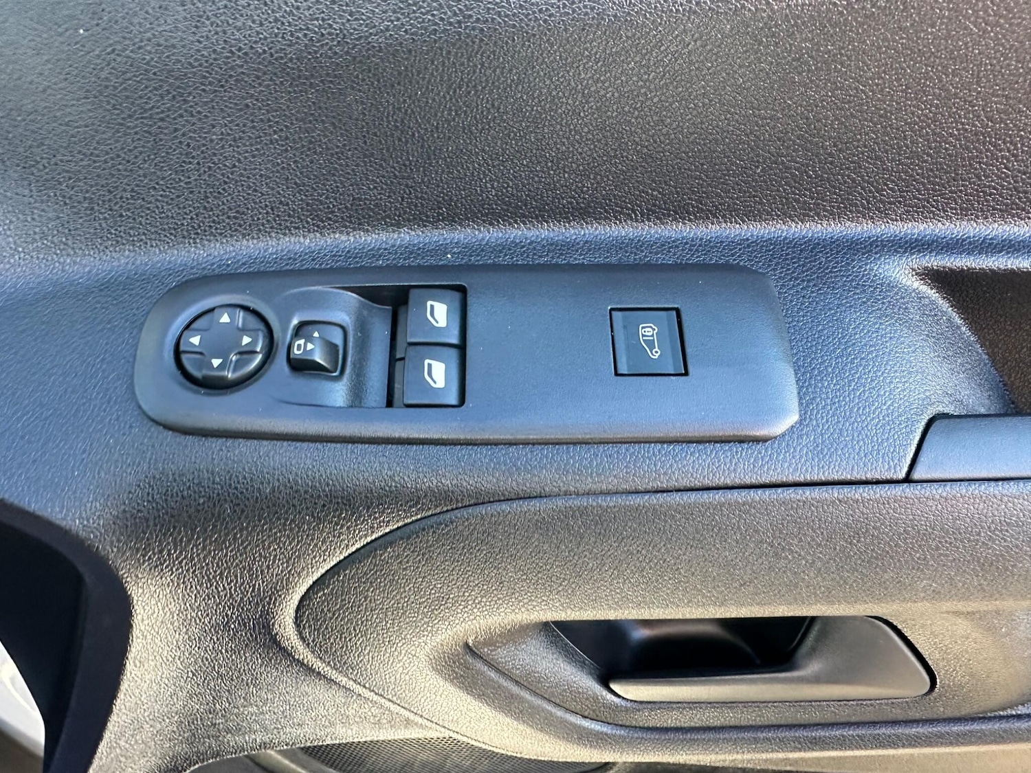 Used Citroen Berlingo 2020 for sale - 76701336: Photo 31