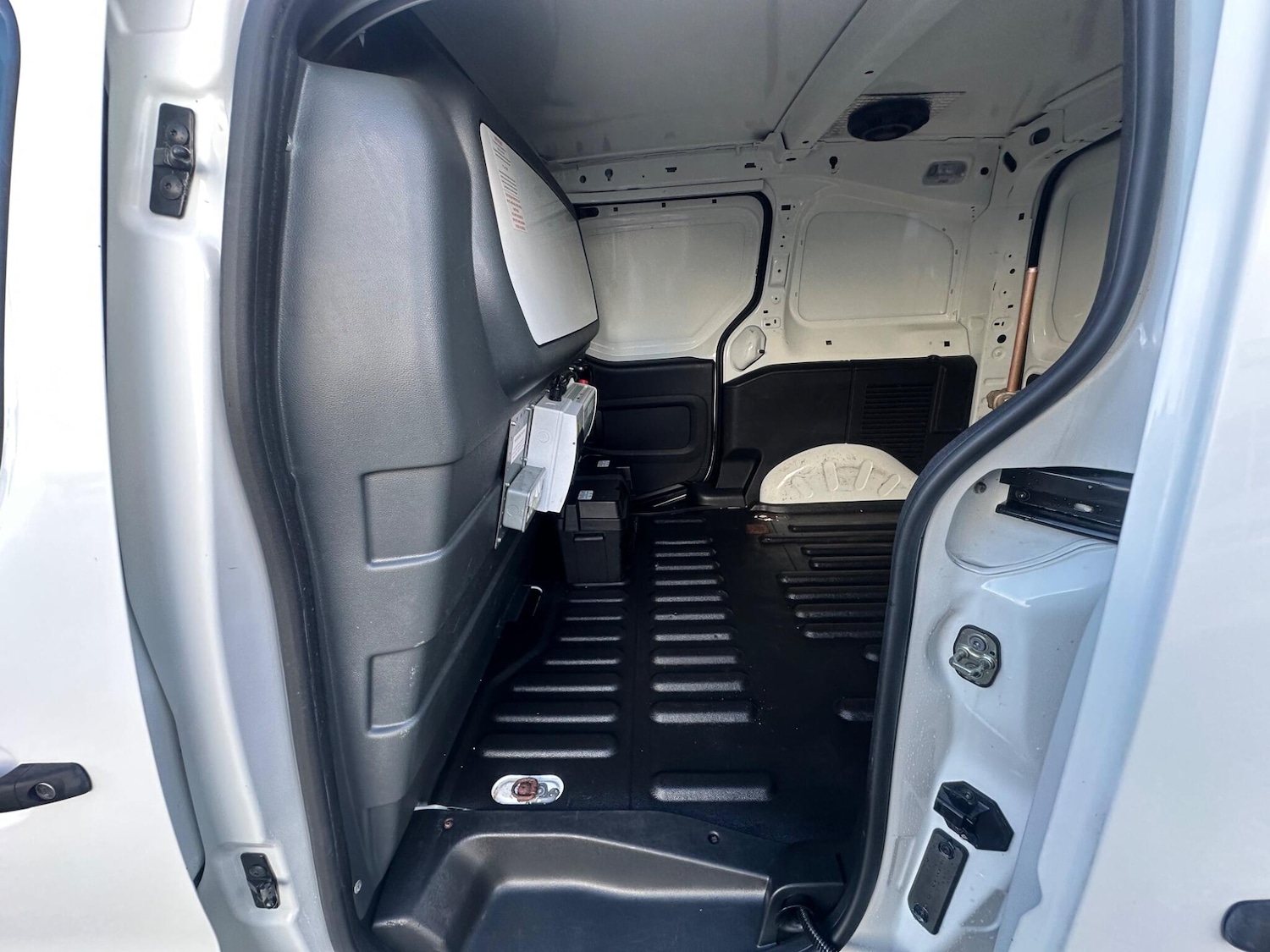 Used Peugeot Partner 2018 for sale - 76942501: Photo 18