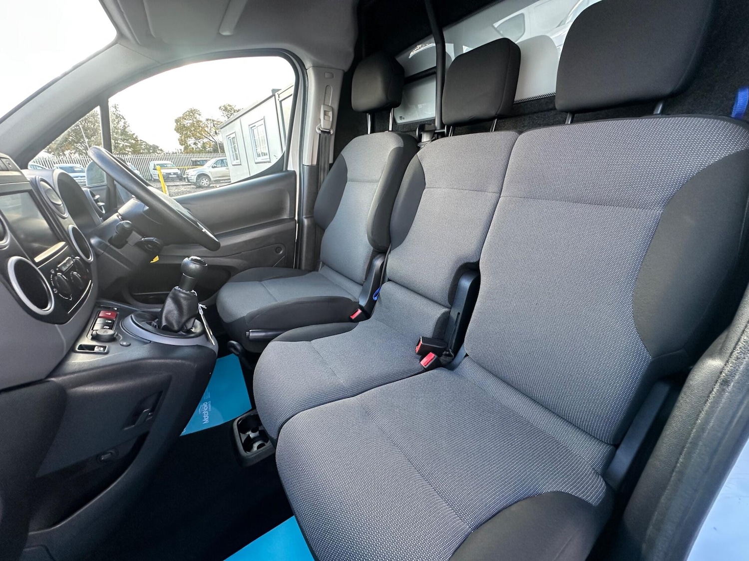 Used Peugeot Partner 2018 for sale - 76942501: Photo 21