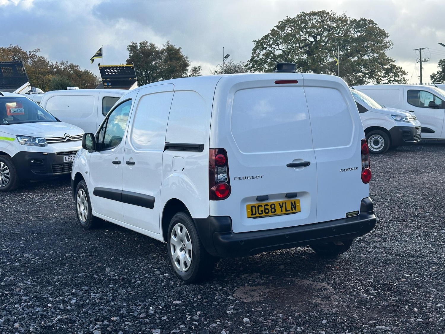 Used Peugeot Partner 2018 for sale - 76942501: Photo 6