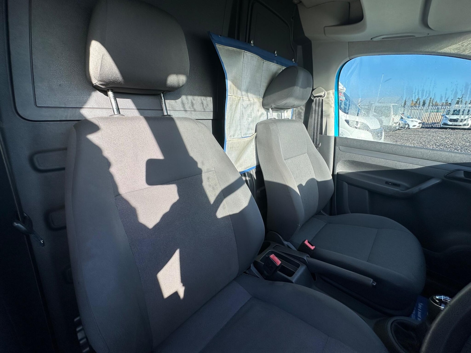 Used Volkswagen Caddy Maxi 2015 for sale - 76513482: Photo 16