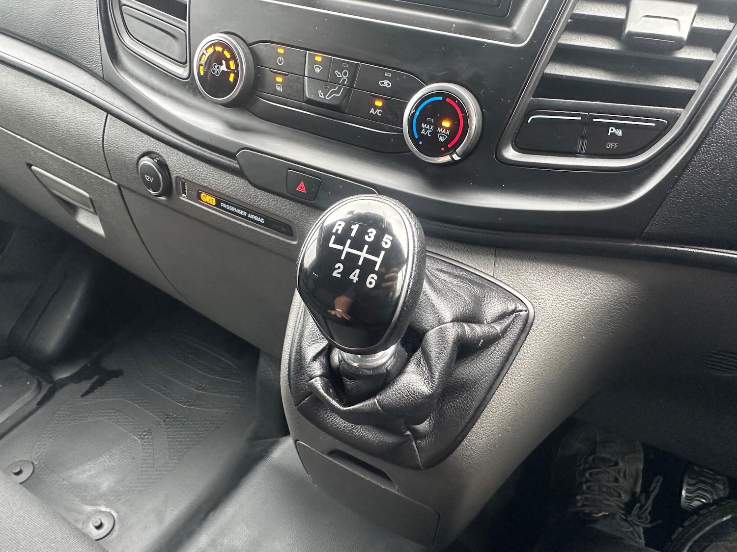 Used Ford Transit Custom for sale - 77908972: Photo 24