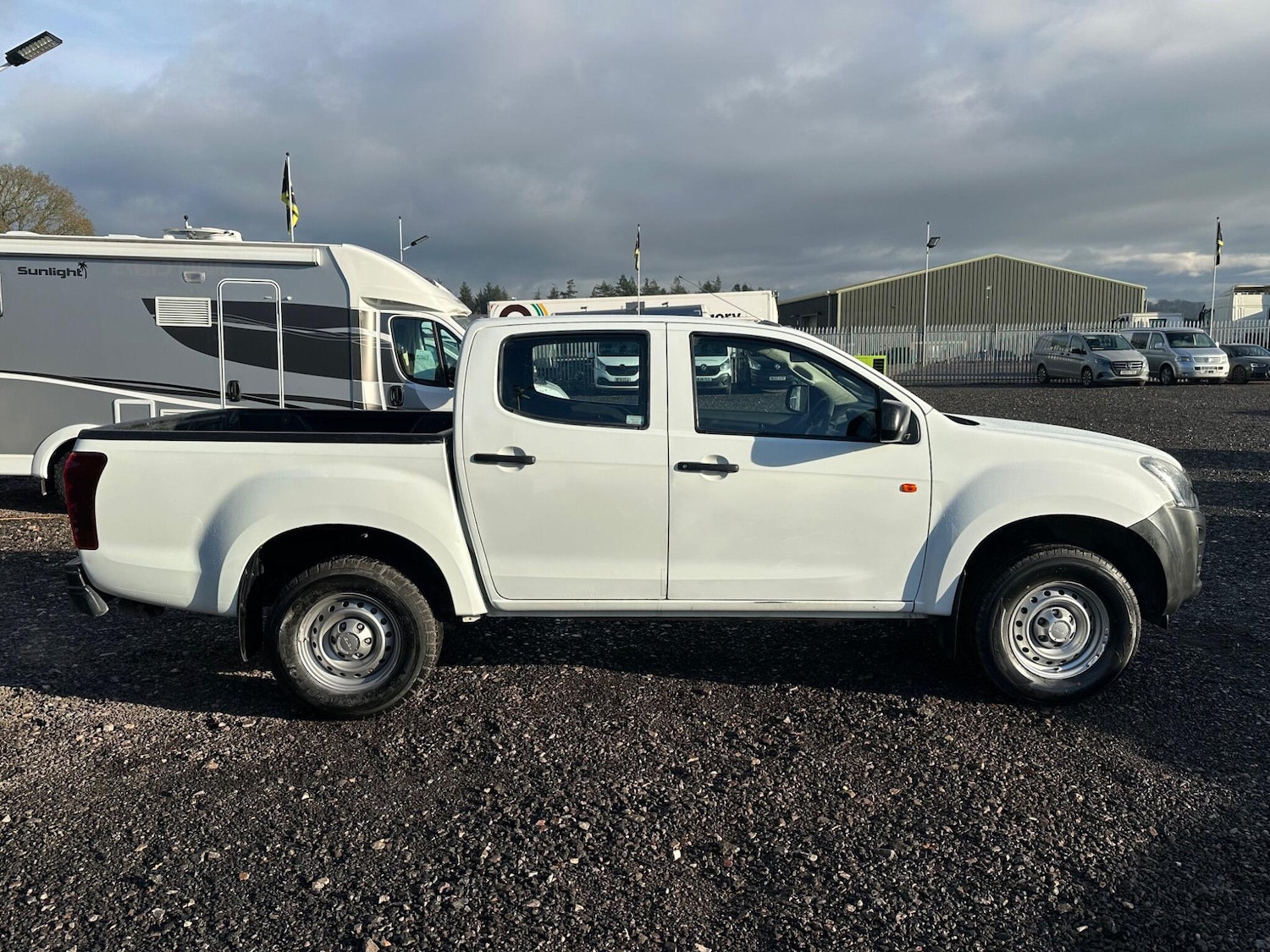Used Isuzu D-Max 2020 for sale - 76991546: Photo 9