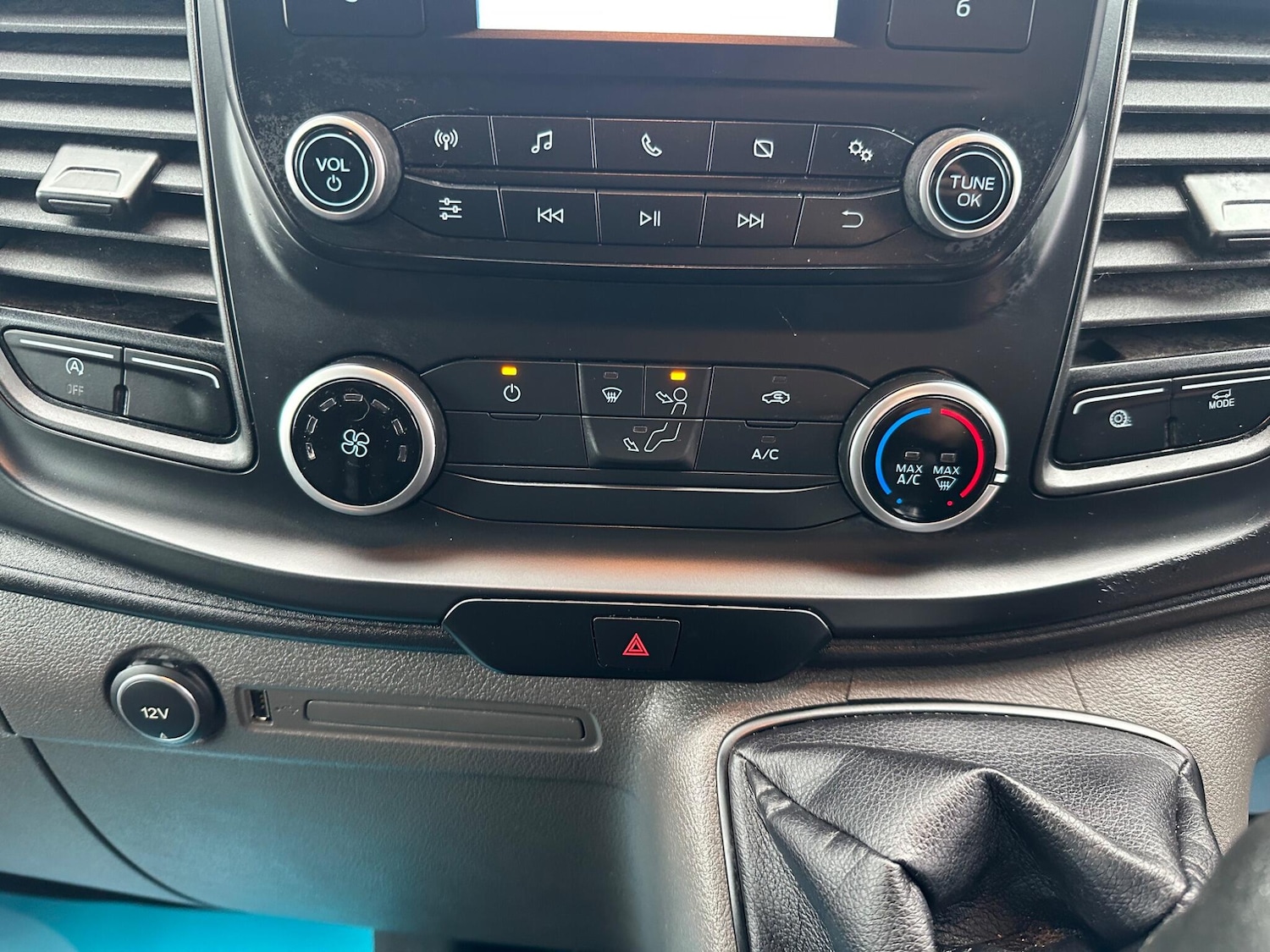 Used Ford Transit Custom 2020 for sale - 76349338: Photo 23