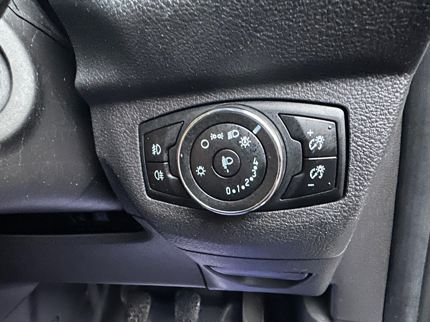 Used Ford Transit Courier 2020 for sale - 76975774: Photo 26