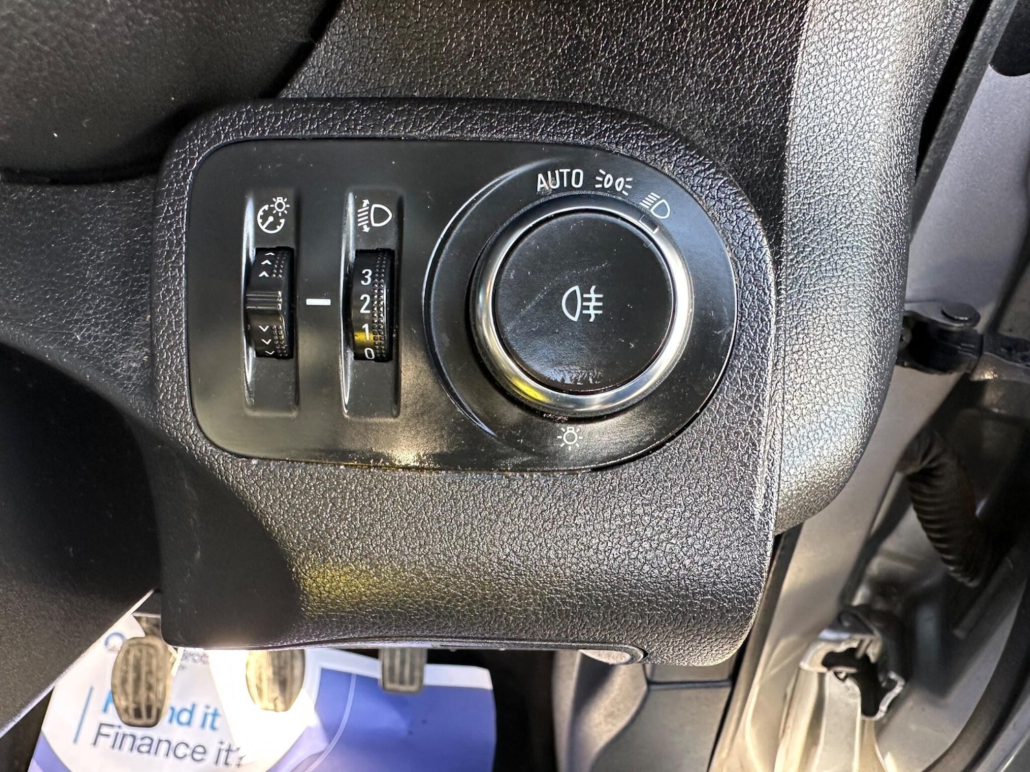 Vehicle 28
