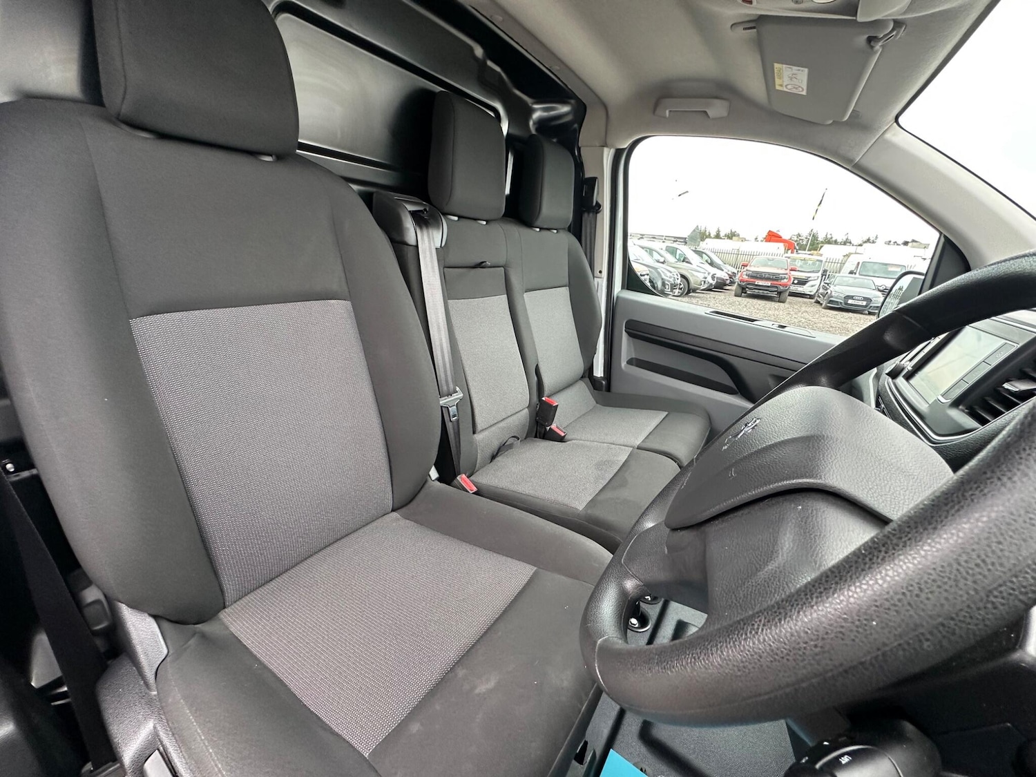 Used Peugeot Expert 2022 for sale - 76152313: Photo 14