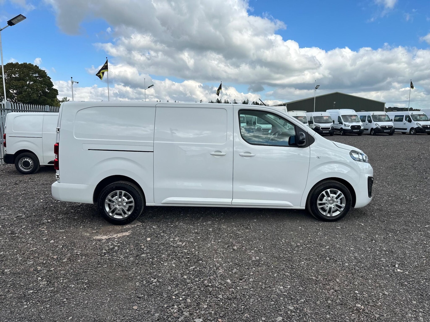 Used Vauxhall Vivaro 2022 for sale - 76992274: Photo 9