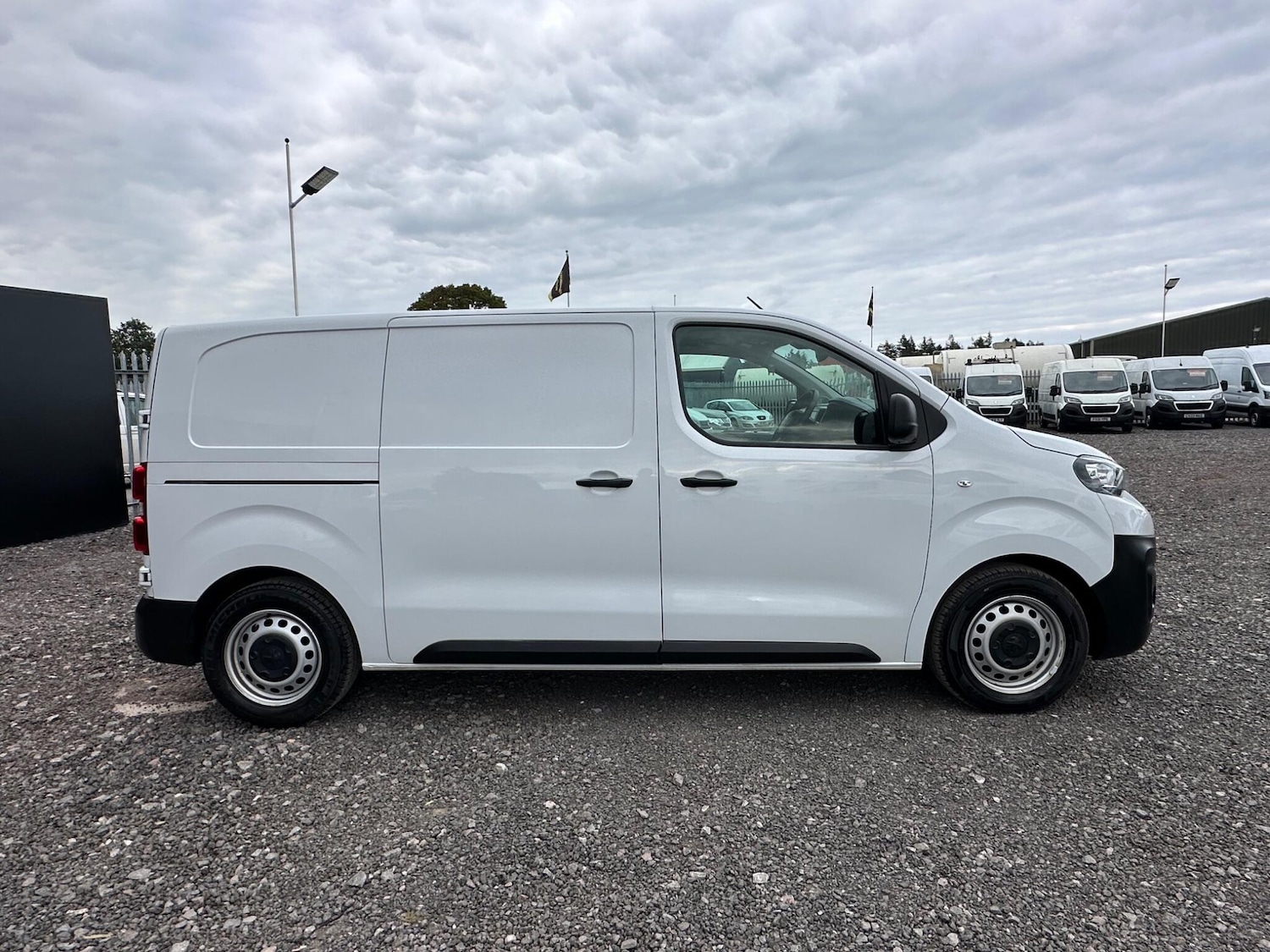 Used Peugeot Expert 2022 for sale - 76108544: Photo 10