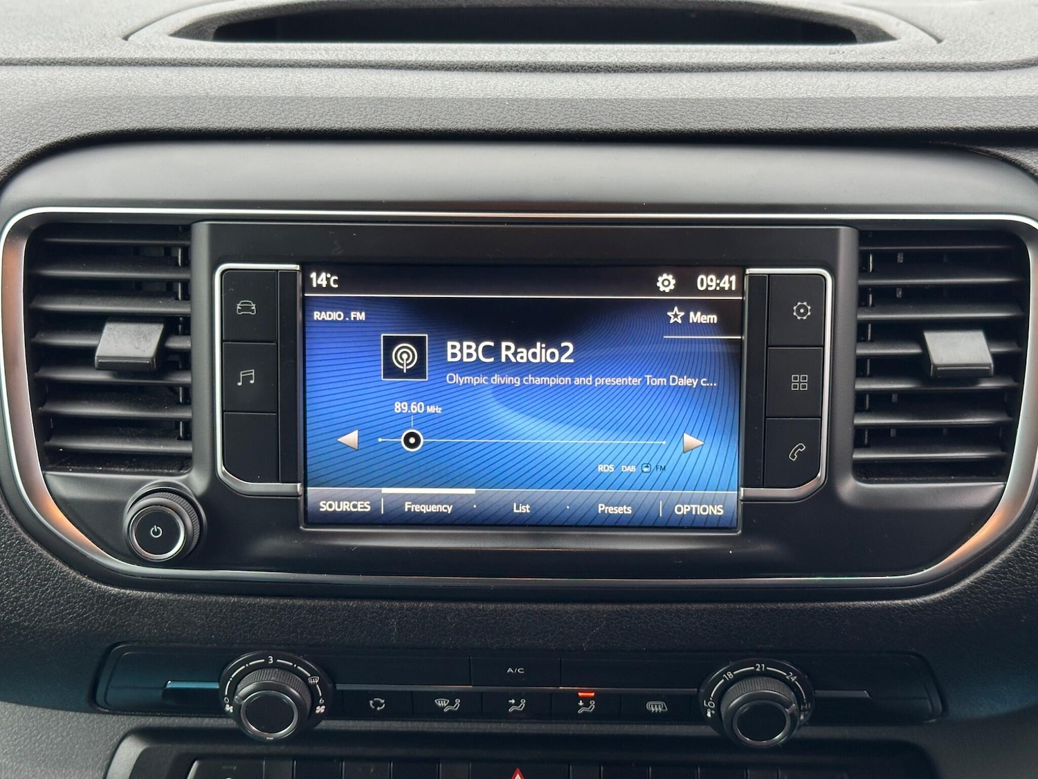 Used Toyota ProAce 2022 for sale - 76992527: Photo 23