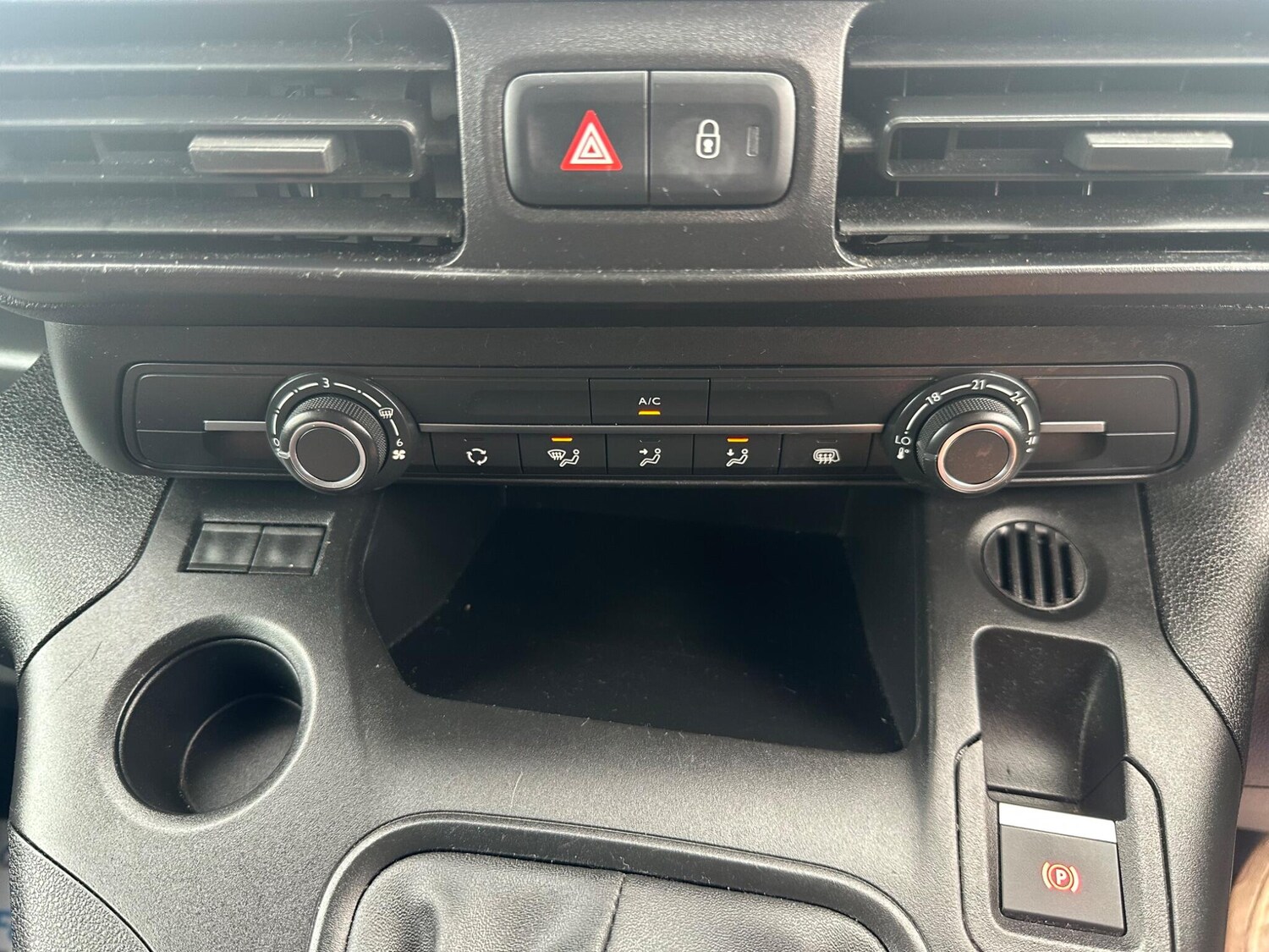 Used Citroen Berlingo 2021 for sale - 76122656: Photo 24