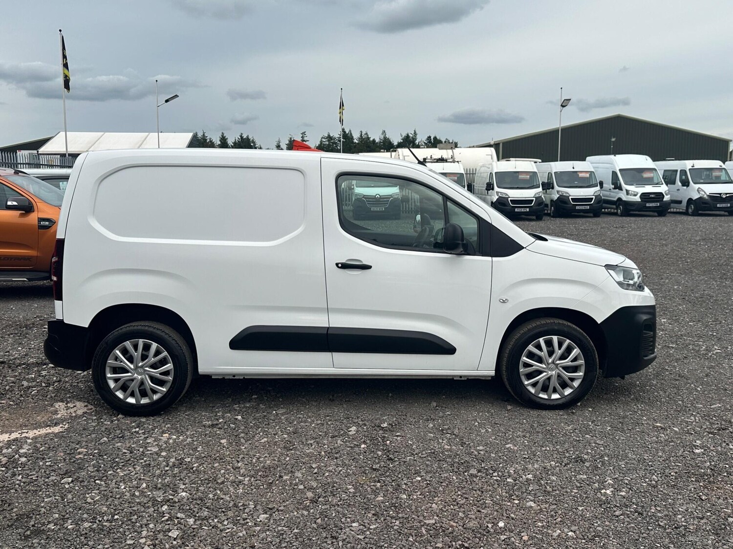 Used Citroen Berlingo 2021 for sale - 76122656: Photo 9