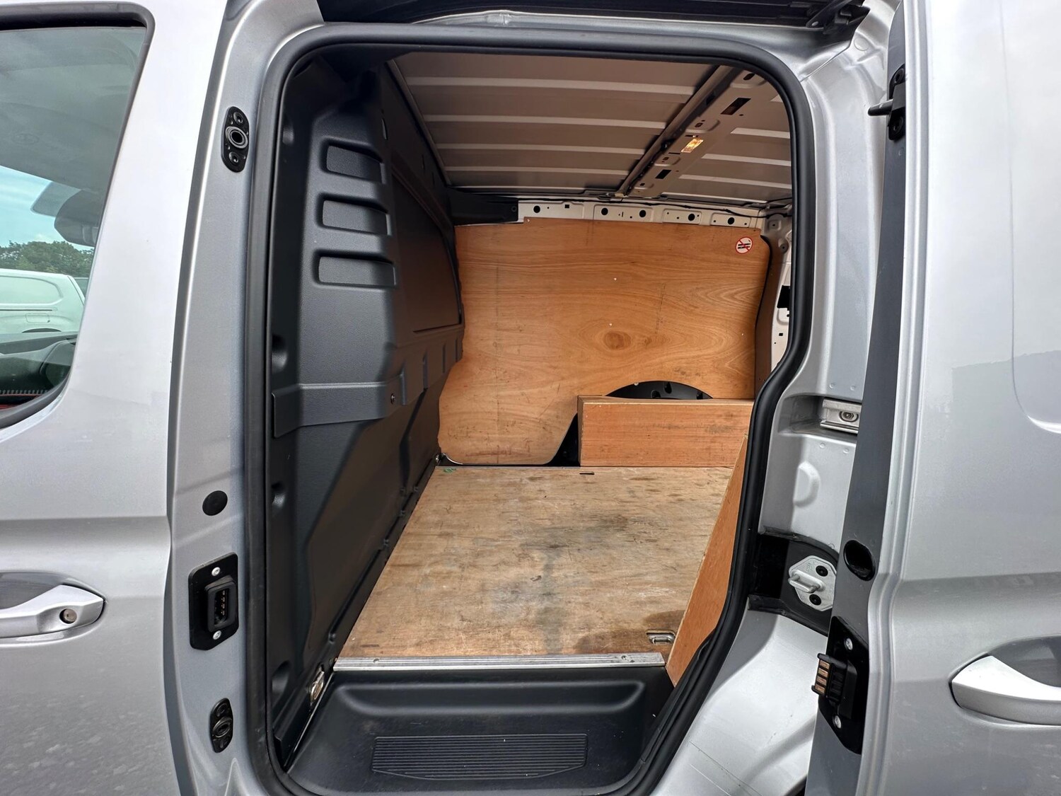 Vehicle 28